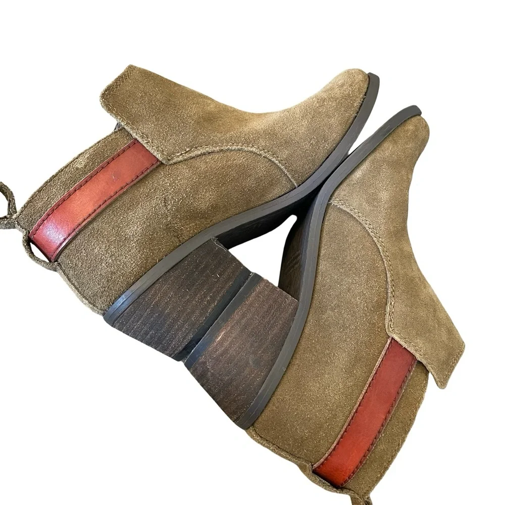 American Eagle Outfitters Tan Ankle Boots with Red Strap